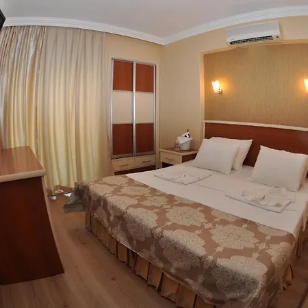 Hotel Epic 3*